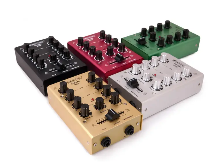 OMNITRONIC GNOME-202 Mini mixer green 